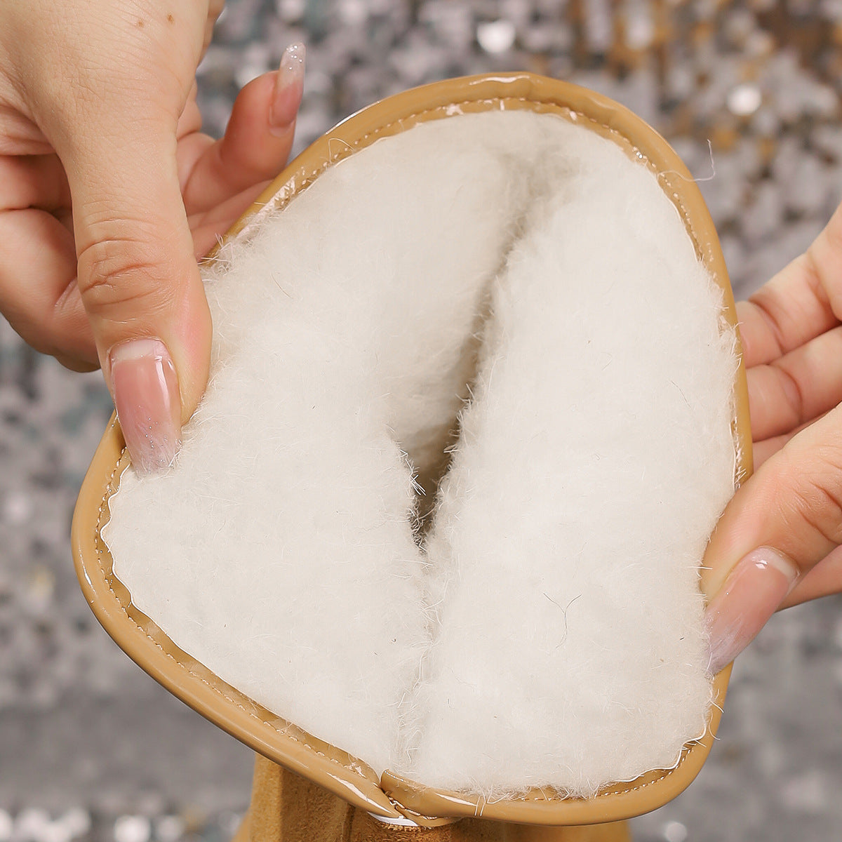 Women's Snow Boots Winter Warm Non-slip Flat Mid-calf Boot Plus Velvet And Thickened Cotton Shoes Product information: Upper material: suede Sole material: rubber Upper height: high top Toe shape: round head Heel shape: flat heel Color: black, brown Size