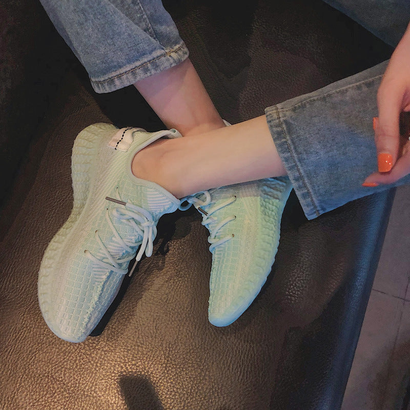 Woven coconut shoes female daddy shoes Product Category: Coconut Shoes For the season: Summer Applicable gender: female Upper material: flying weave Heel height: flat heel Sole material: plastic Wearing style: front tie Opening depth: shallow mouth (below