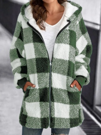 European And American Plush Women's Coat Long Sleeved Plaid Product information: Main fabric composition: polyester (polyester fiber) Pattern: Checker Version: loose Collar type: hooded Sleeve length: long sleeve Color: black and white, gray white, khaki,