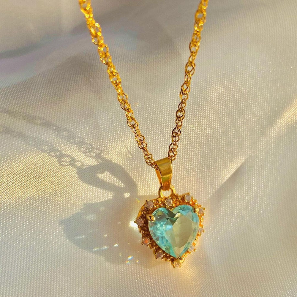 Colorful Rhinestones Heart-shped Necklace Love Gold Clavicle Chain Ins Personalized Jewelry For Women Valentine's Day Product information: Material:Copper Chain Style:Regular Chain Pendant Material: Alloy Packing list: Necklace*1 Product Image: Colorful R