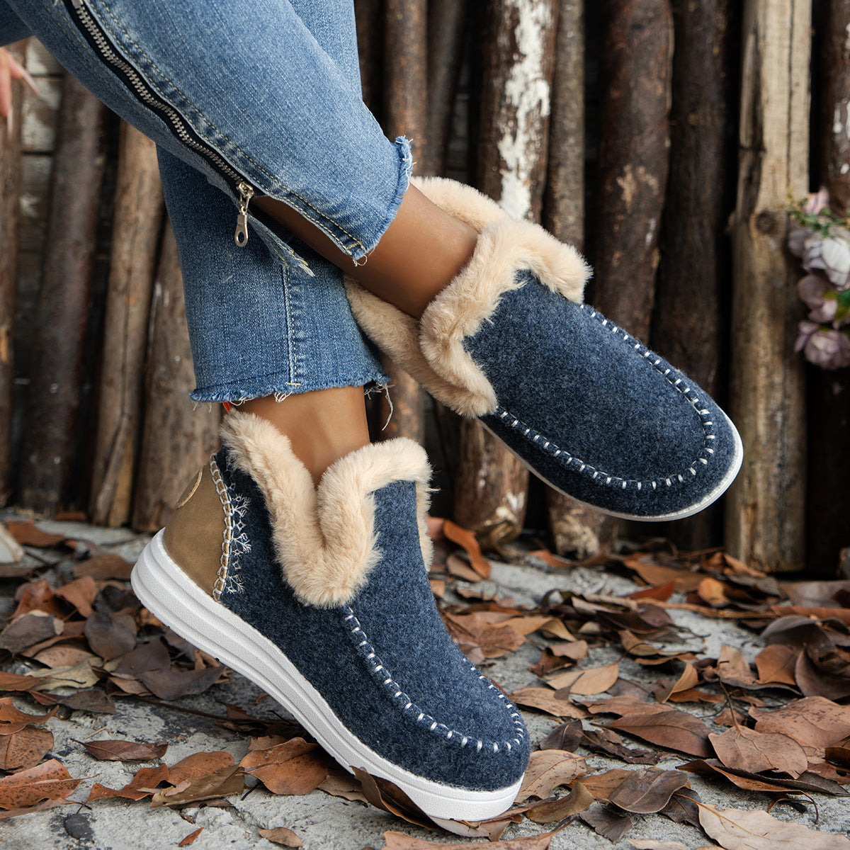 Plus Size Fleece-lined Thicker Raw Edge Warm Flat Bottom Cotton Shoes Product information: Lining material: artificial plush Color: Black, reddish brown, gray, khaki, Blue Upper height: low top Heel height: low heel (1-3CM) Sock length: short tube Heel sh