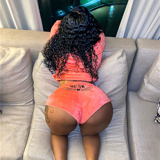 Hooded Pajamas Christmas Kitten Embroidery Long-sleeved Shorts Set Product information: Fabric name: Silver fox velvet Product Category: Pajamas Style: Sexy and charming Main fabric composition: polyester fiber (polyester) The content of the main fabric i