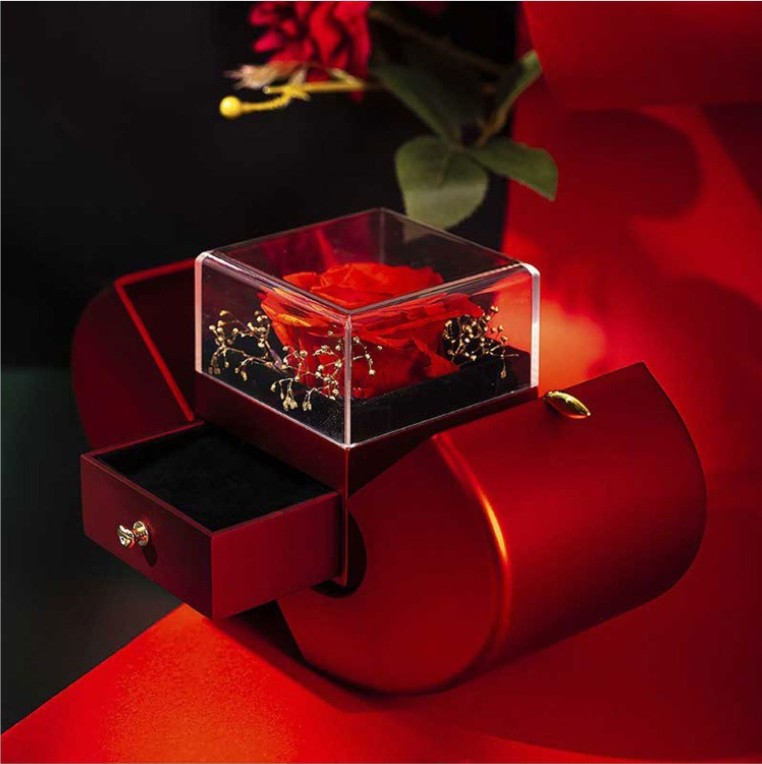 Fashion Jewelry Box Red Apple Christmas Gift Necklace Eternal Rose For Girl Mother's Day Valentine's Day Gifts With Artificial Flower Rose Flower Jewelry Box Overview: 1. Handmade Roses: Our roses are handmade, each rose looks like it has just been carefu