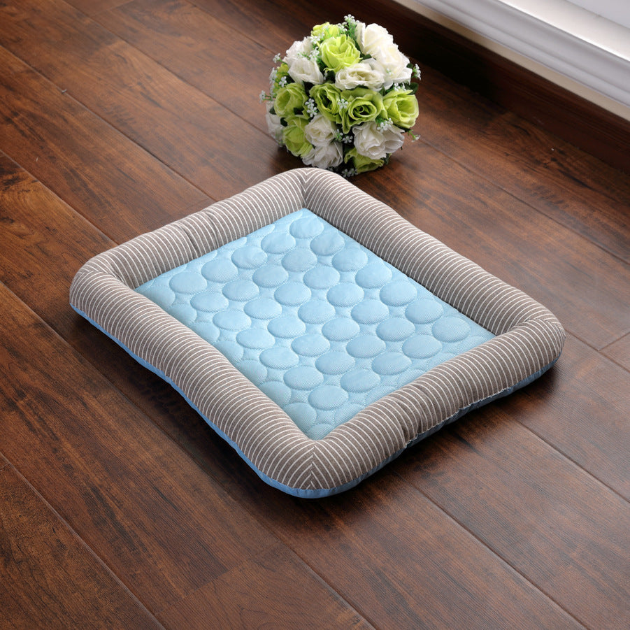 Pet Cooling Pad Bed For Dogs Cats Puppy Kitten Cool Mat Pet Blanket Ice Silk Material Soft For Summer Sleeping Blue Breathable Overview： 1. Cooling Material: The cooling mat is made of high-tech cooling cloth, which makes your pet enjoy a better cooling e