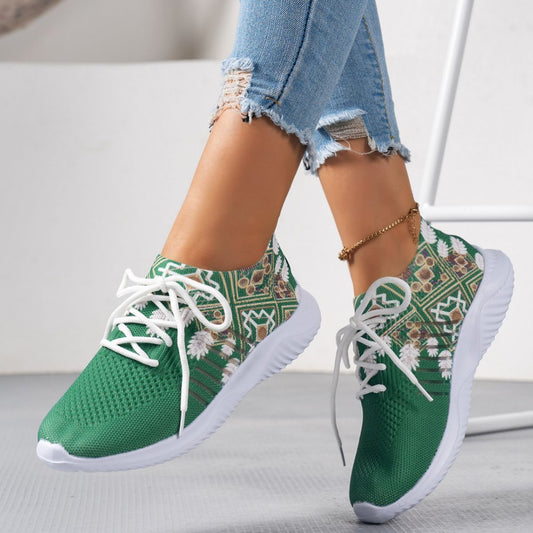 Summer New Flying Woven Stylish Flat Shoes Women Product information: Pattern: color matching Lining material: cloth Color: green Upper height: tall crown Heel height: low heel (1-3CM) Heel shape: flat heel Size: 35, 36, 37, 38, 39, 40, 41, 42, 43 Sole cr