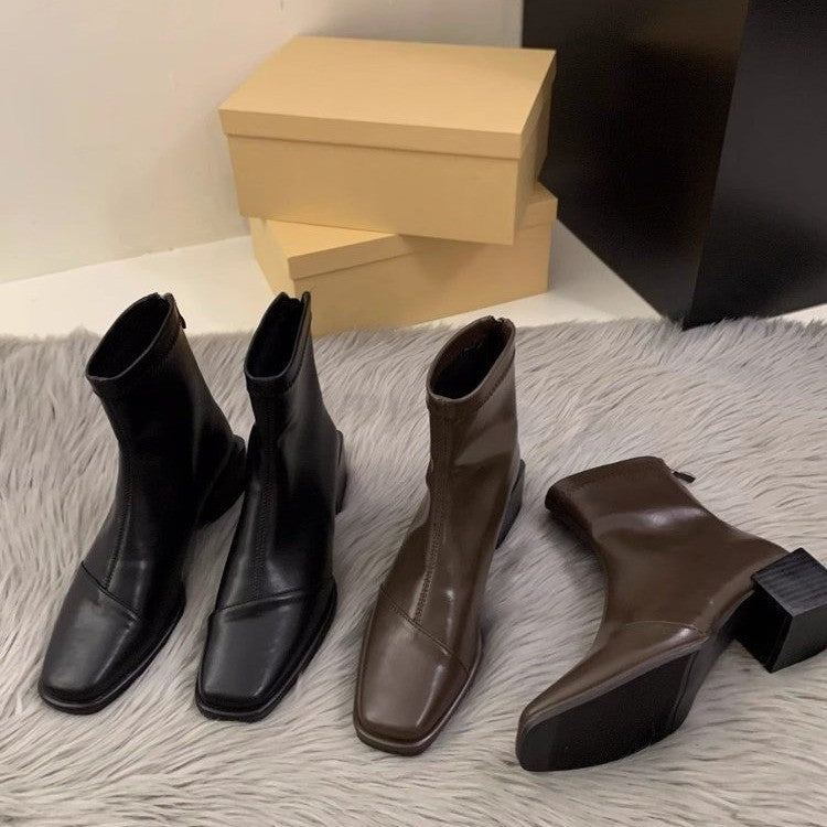 Chunky Heel Square Toe Women's Fleece-lined Dr Martens Boots Product information: Color: Black, Brown Heel height: mid heel (3-5CM) Size: 35, 36, 37, 38, 39 Sole material: rubber Shoe Upper material: Microfiber Applicable Gender: Female Packing list: Boot