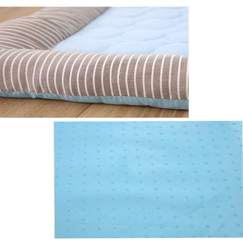 Pet Cooling Pad Bed For Dogs Cats Puppy Kitten Cool Mat Pet Blanket Ice Silk Material Soft For Summer Sleeping Blue Breathable Overview： 1. Cooling Material: The cooling mat is made of high-tech cooling cloth, which makes your pet enjoy a better cooling e
