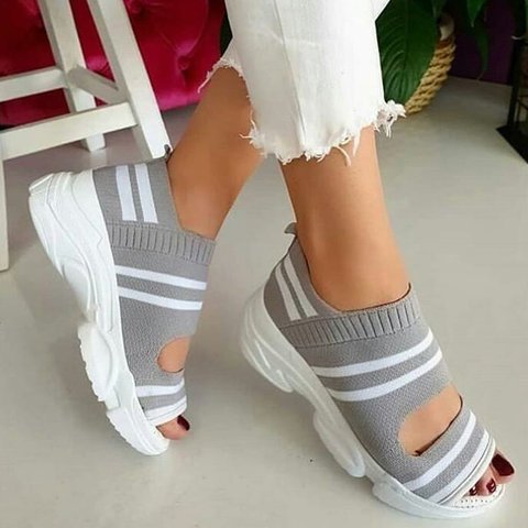 Flying Woven Sandals Women's New Summer Flat-Bottomed Style Comfortable Elastic Thick-Soled Sports Fish Mouth Shoes Large Size Factory Product information: Product category: sports sandals Applicable age: adult Upper Material: Artificial PU Sole Material: