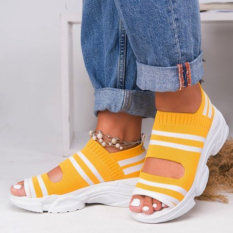 Flying Woven Sandals Women's New Summer Flat-Bottomed Style Comfortable Elastic Thick-Soled Sports Fish Mouth Shoes Large Size Factory Product information: Product category: sports sandals Applicable age: adult Upper Material: Artificial PU Sole Material: