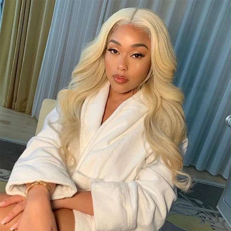 Blonde Lace Front Wig Transparent Lace Frontal Wig Pre Plucked Brazilian Body Wave Human Hair Wigs Product information: Product Name: Medium Length Curly Hair Color: light gold/light brown/dark brown/natural black Material: high temperature wire Inner net