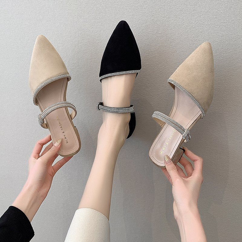 Rhinestone Thick Heel Pointed Toe Wear Semi Drag Mid-heel Fashion Sandals Product information Popular elements: Rhinestones Toe shape: Pointed Upper material: Suede Style: Korean pattern: Plain Color: Black, khaki Size Information： Size: 35,36,37,38,39 No