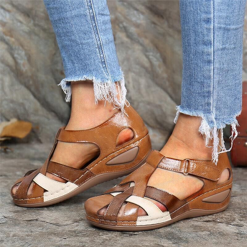 Summer Sandals Waterproof Mixed-color Design Wedges Shoes Women Product information: Style: Retro Style Popular elements: hollow, stitching Inventory type: whole order Upper Material: Artificial PU Cortical features: sheepskin Size Information: packing li