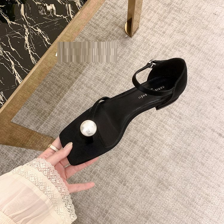 New Fairy Style Square Toe Pearl Flip-toe Sandals For Women Product information: Pattern: solid color Lining material: imitation leather Color: black, silver Upper height: low top Size: 35,36,37,38,39,40,41,42,43 Sole craft: viscose shoes Sole material: r