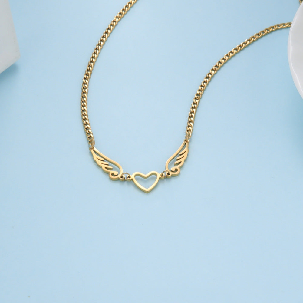 Hollow Heart Angel Wing Necklace Product information: Treatment Process: Electroplating Color: steel, gold Pendant material: titanium steel Material: Stainless steel Popular elements: Love/heart Perimeter: 31cm (inclusive)-40cm (inclusive) Packing list: N