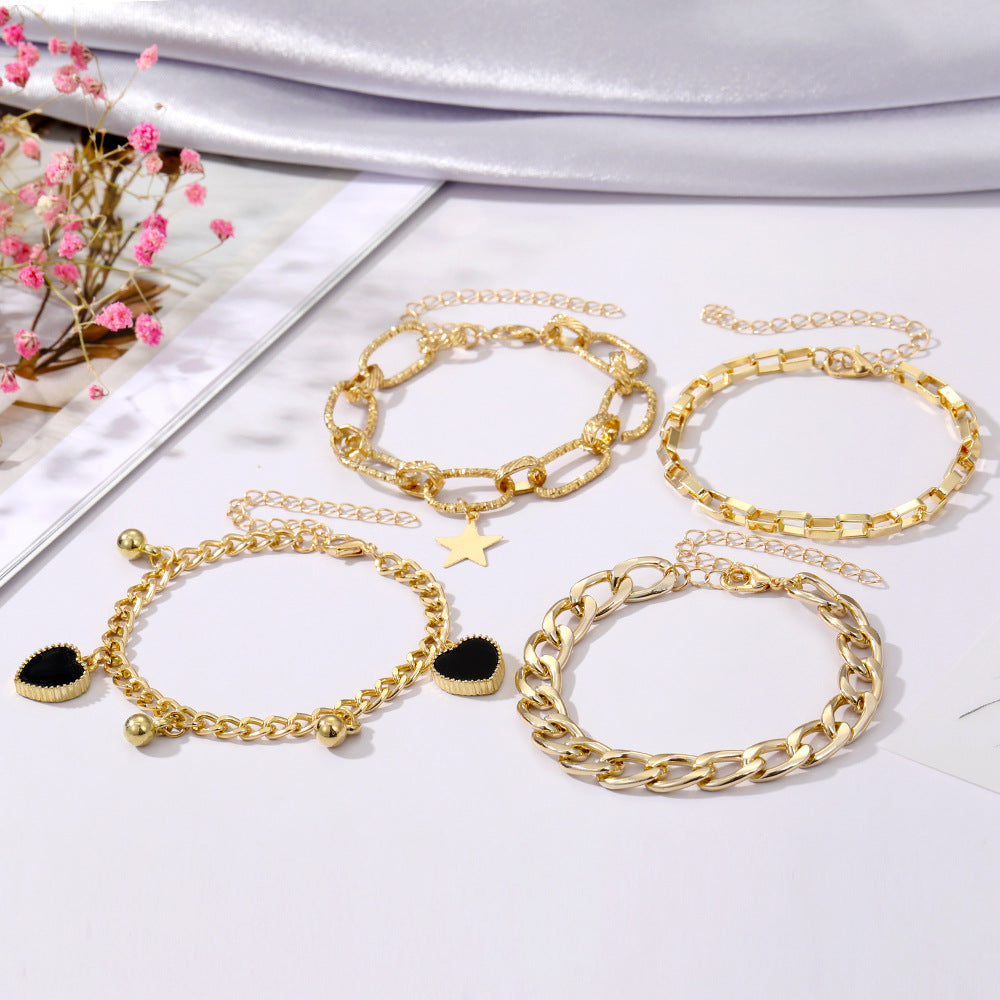 Black Peach Heart Bracelet Retro Simple Multi-layer Product information: Treatment Process: Electroplating Applicable population: Female Material: Alloy Shape: Star Popular elements: five-pointed star, chain, love/heart-shaped Packing list: Bracelet * 1 s