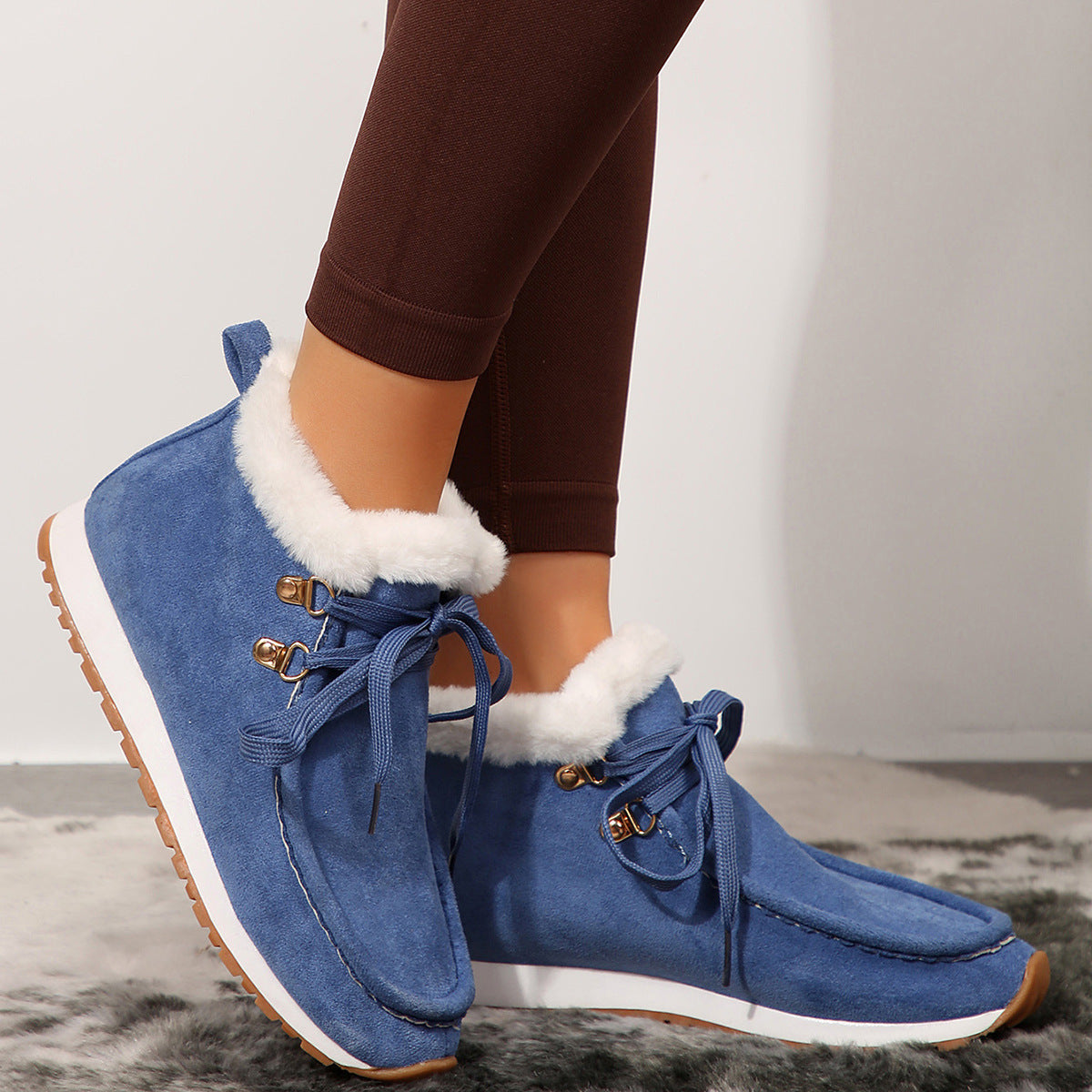 Winter Lace-up Snow Boots Casual Warm Plush Flat Shoes Women's Fleece Ankle Boot Product information: Upper material: suede Sole material: rubber Upper height: Low upper Toe shape: round head Heel shape: wedge Opening depth: middle opening (7-11CM) Style: