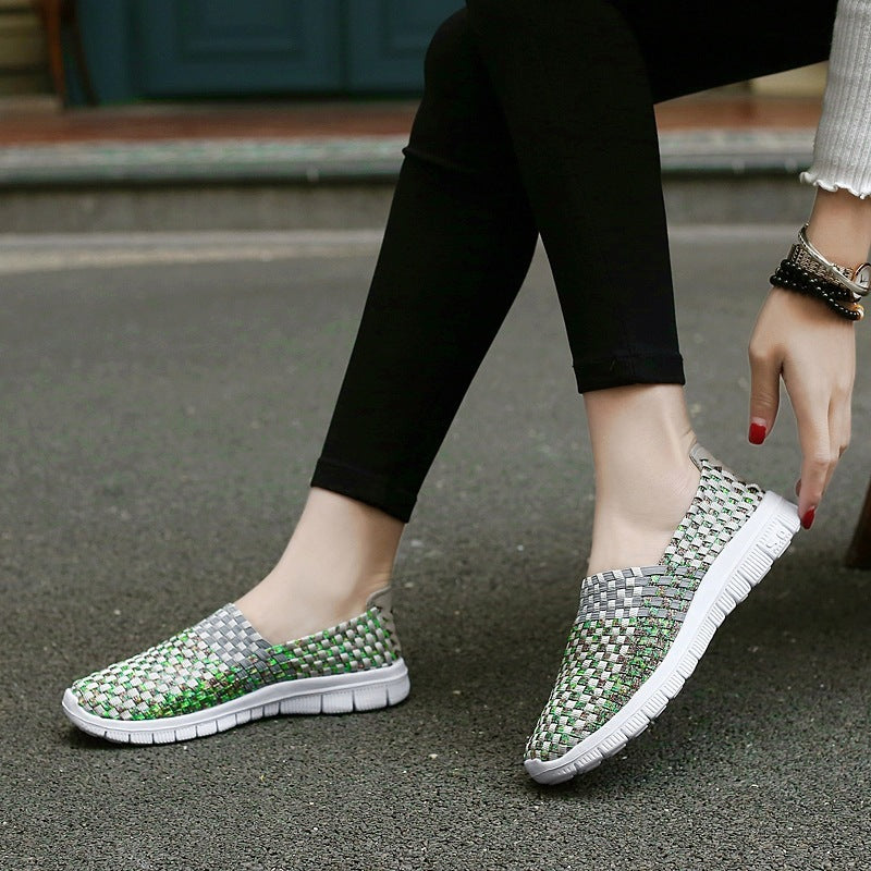 Woven rocking shoes Upper material: mesh surface Sole Material: Rubber Heel shape: wedge heel Inner material: mesh Sole craft: adhesive shoes Insole material: textile Woven rocking shoes Upper material: mesh surface Sole Material: Rubber Heel shape: wedge