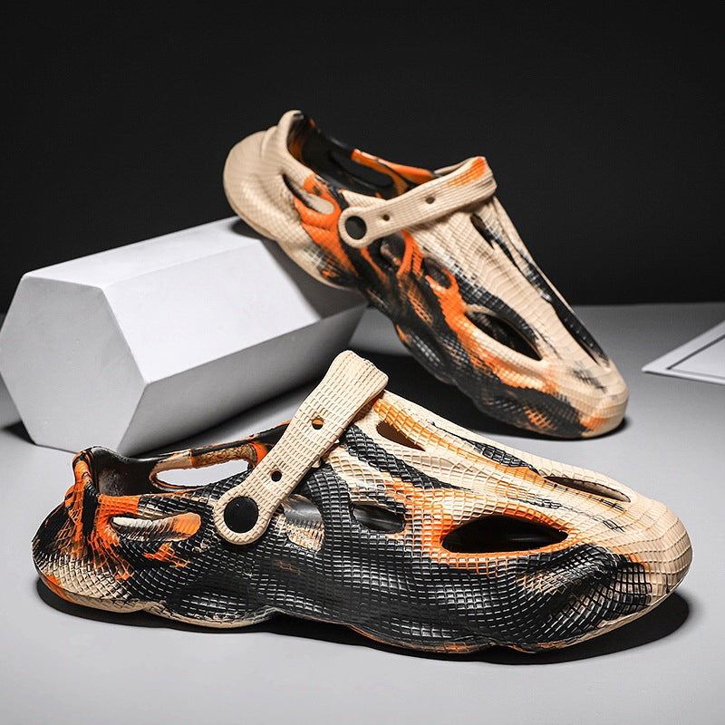 Hollow-out Breathable Closed Toe Slippers Non-slip Dual-use Beach Sandals Product information: Pattern: solid color Lining material: EVA Color: 9868 black and yellow, 9868 black and white, 9868 black and red Processing Method: sticky leather Heel height: