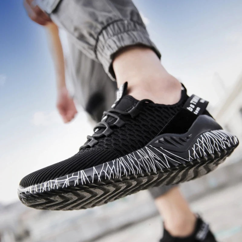 Super comfortable men and women sneakers Inner material: mesh Sole material: PU Upper material: mesh Super comfortable men and women sneakers Inner material: mesh Sole material: PU Upper material: mesh 0