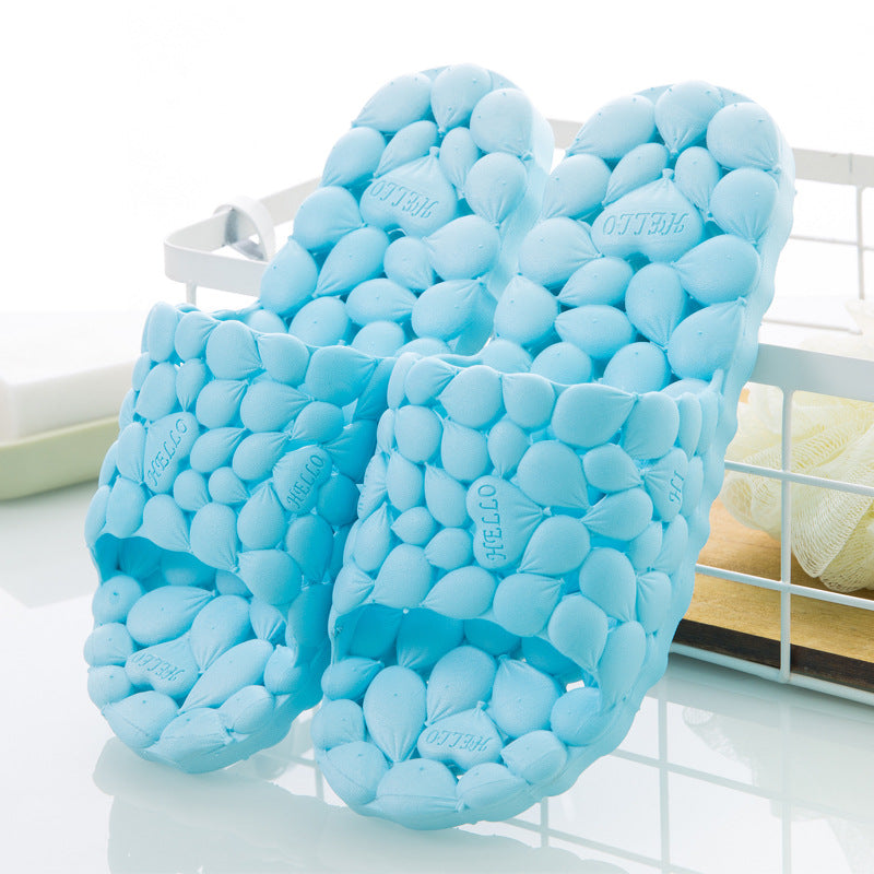 Bathroom Leaking Slippers Female Bathing Hollow Home Interior Household Men's Sandals And Slippers Product information: Type of slippers: Toe slippers Sole material; PVC Applicable gender: neutral/male and female Whether to wrap the follow; No Function: b