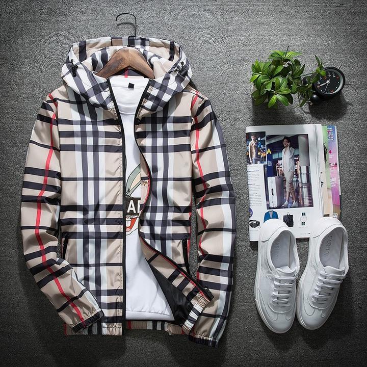Covrlge Men Jacket Fashion Spring Men Brand Camouflage Jackets Casual Mens Coat Men's Hooded Luminous Zipper Coats MWJ011 Product material: Fabric name: chemical fiber blended Main fabric composition: polyester fiber (polyester) The content of the main fa