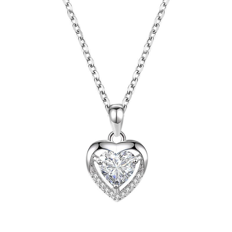 925 Heart-shaped Rhinestones Necklace Luxury Personalized Necklace For Women Jewelry Jewelry Valentine's Day Gift Material: S925 silver Matching: Shiny Sunflower Seed Chain + Water Constant Heart Pendant Style: simple, stylish and romantic 925 Heart-shape