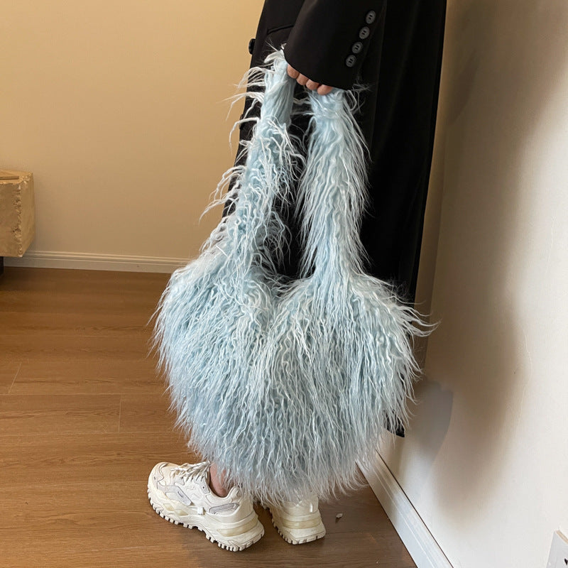 Plush Armpit Shoulder Bags Winter Large Capacity Personalized Heart Bag Women's Luxury Handbags High Quality Valentine's Day Gift Product information: Material: plush Style: fashionable and simple Features:Solid color Color:picture color Size:39*30*7cm Pa