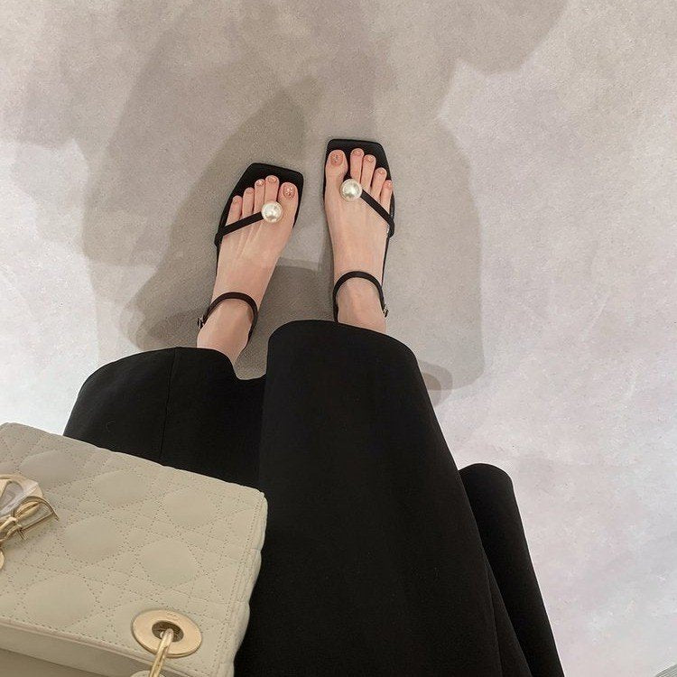 New Fairy Style Square Toe Pearl Flip-toe Sandals For Women Product information: Pattern: solid color Lining material: imitation leather Color: black, silver Upper height: low top Size: 35,36,37,38,39,40,41,42,43 Sole craft: viscose shoes Sole material: r