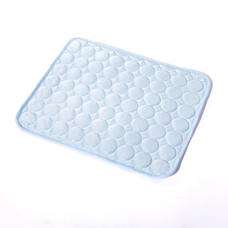 Pet Ice Mat Summer Pet Mat Dog Mat Cat Cooling Mat Pet Supplies Pet Cooling Supplies Pet Mat Product Information: Material: Cloth Product Category: Seat Cushion Item No.: Pet cold pad Color: pink, dark blue, light blue, gray, brown Specifications: 40*30CM