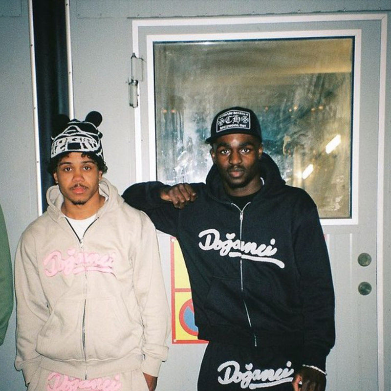 Men's Fashion Hooded Casual Sweatshirt Product information: Pattern: letters/numbers/text Color: blue, purple Size: M,L,XL,XXL Version: Loose Combination form: Single piece Popular elements: zipper Thickness: medium Fabric name: Polyester Applicable Gende