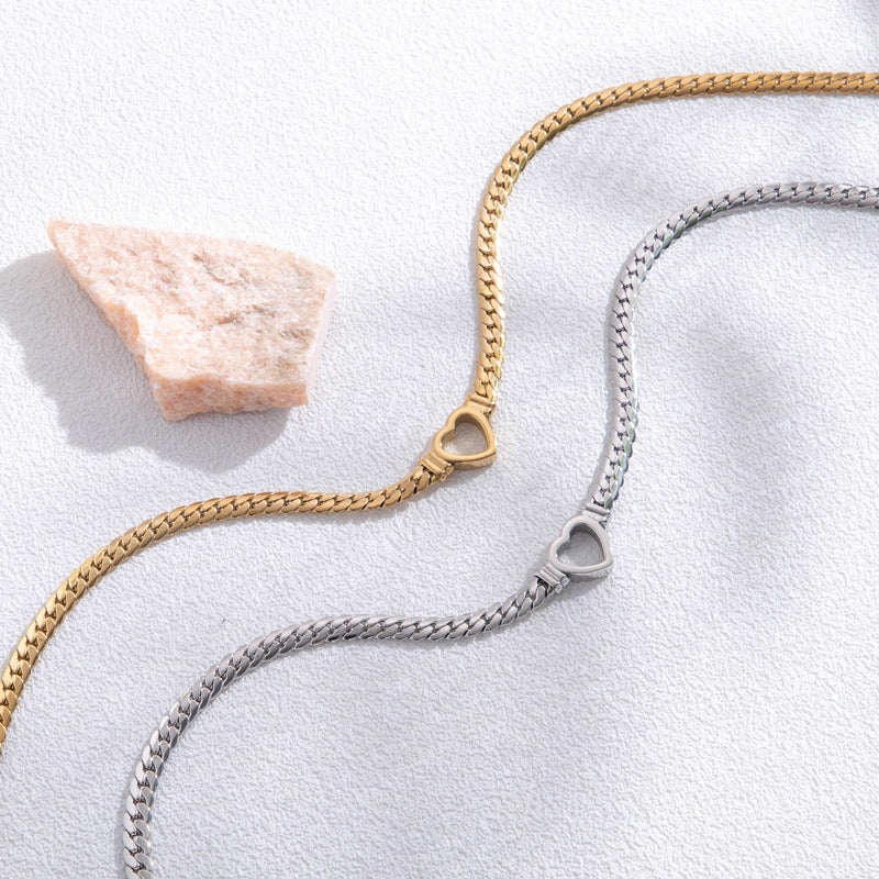 Fashion Simple Hollow Heart Titanium Steel Bracelet Product information: Treatment Process: Electroplating Color: BR-26 Gold, BR-26 Silver Applicable people: Unisex Material: titanium steel Shape: heart shape Packing list: 1* Bracelet Product Image: Fashi