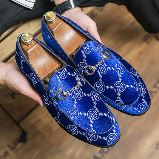 European And American Fashion Embroidered Loafers Men's British Style Plus Size Solid Color Horsebit Buckle Shoes Product information: Pattern: solid color Color: Black, Blue Heel height: low heel (1-3cm) Size: 38, 39, 40, 41, 42, 43, 44, 45, 46, 47 Sole