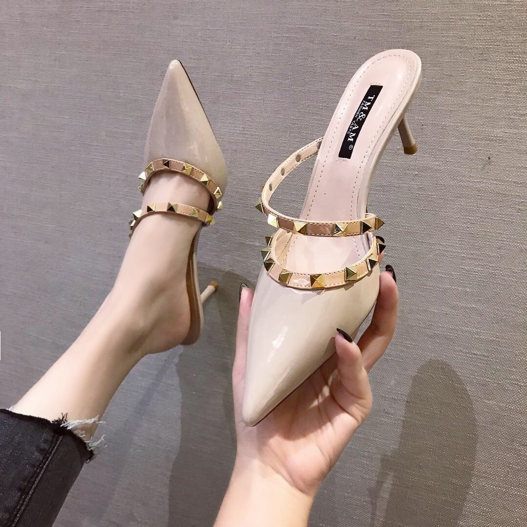 New Fashion Pointed Head Fine Heel High With A Word With Rivets Sandals Overview: Unique design, stylish and beautiful. Good material, comfortable feet. A variety of colors, any choice. Specification: Upper material:PU Sole material:Rubber Applicable Gend