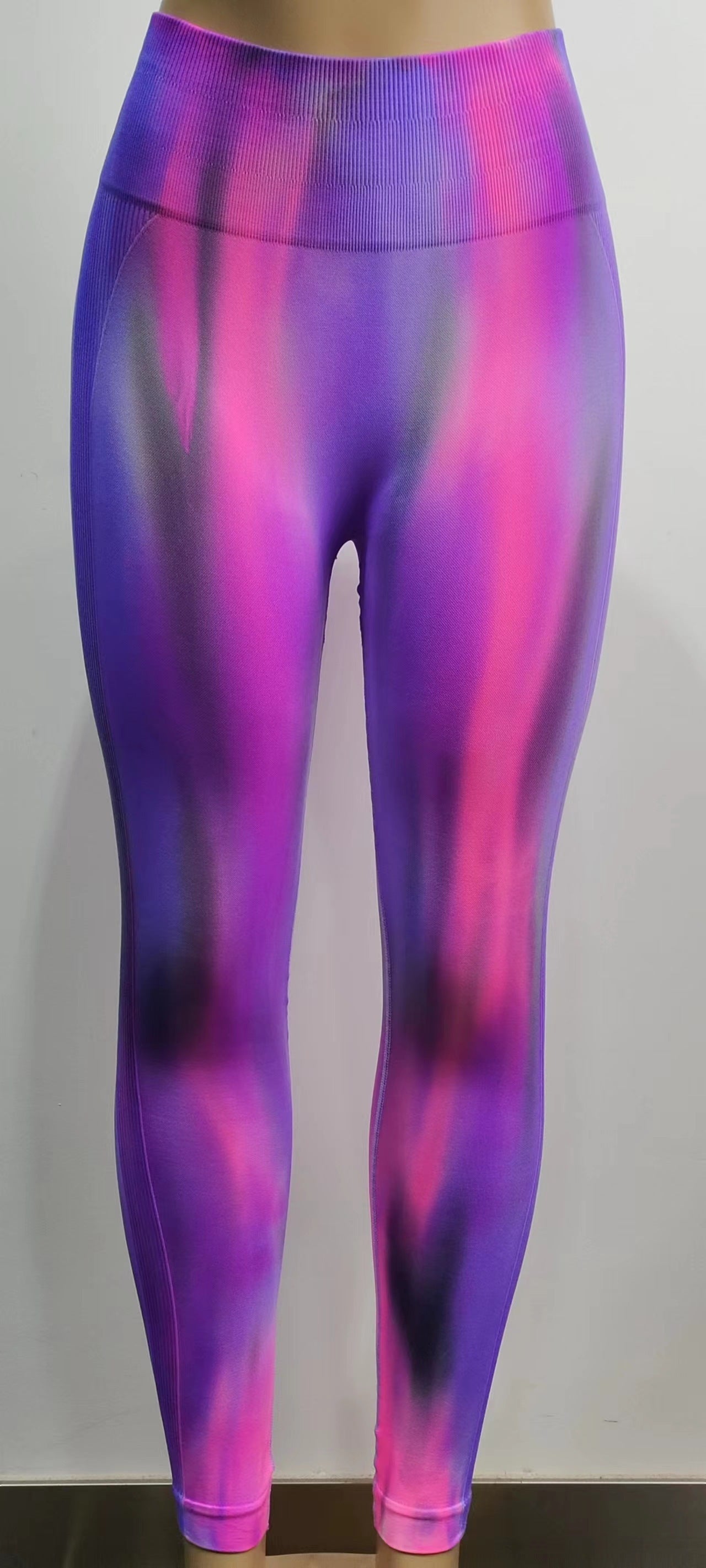 New Tie Dye Aurora Print Sports Pants Seamless High Waisted Fitness Yoga Pants For Women Gym Running Sweatpants Trousers Product information: Material:nylon + spandex Style:Fashion Simple Features:Solid color Color:picture color Size Information: Note: 1.