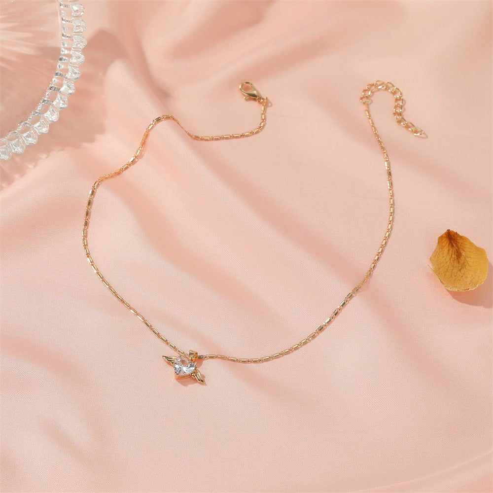 Heart Wings Necklace For Women Product information: Treatment Process: Electroplating Color: 01KC gold 9484,02 White K 9487,03 Rose Gold 9046 Material: Copper Popular elements: Love/heart Applicable population: Female Size: Packing list: Necklace *1 Produ