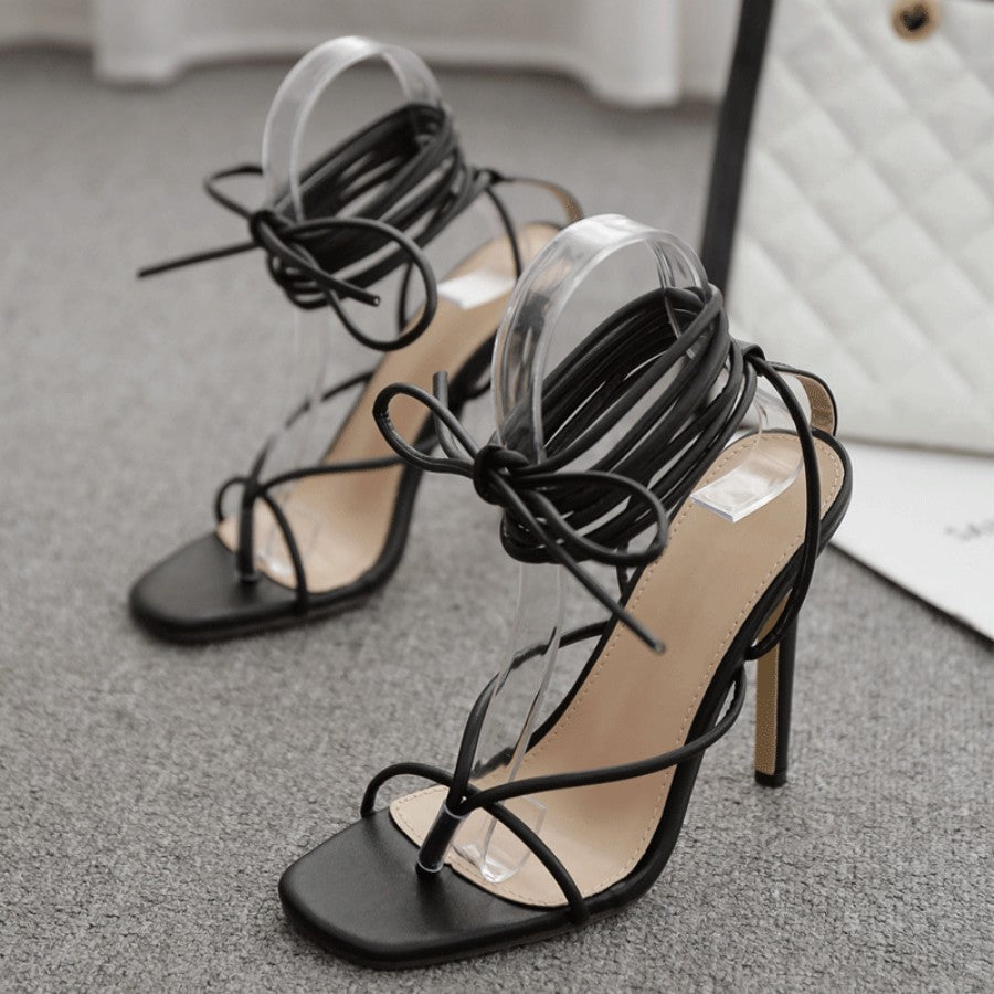 Flip-toe Square Toe Strap Roman Shoes Plus Size High Heel Sandals Product information: Color: white, black Heel height: super high heel (above 8CM) Heel shape: stiletto heels Size: 35, 36, 37, 38, 39, 40, 41, 42 Sole material: rubber Toe bracket shape: sq