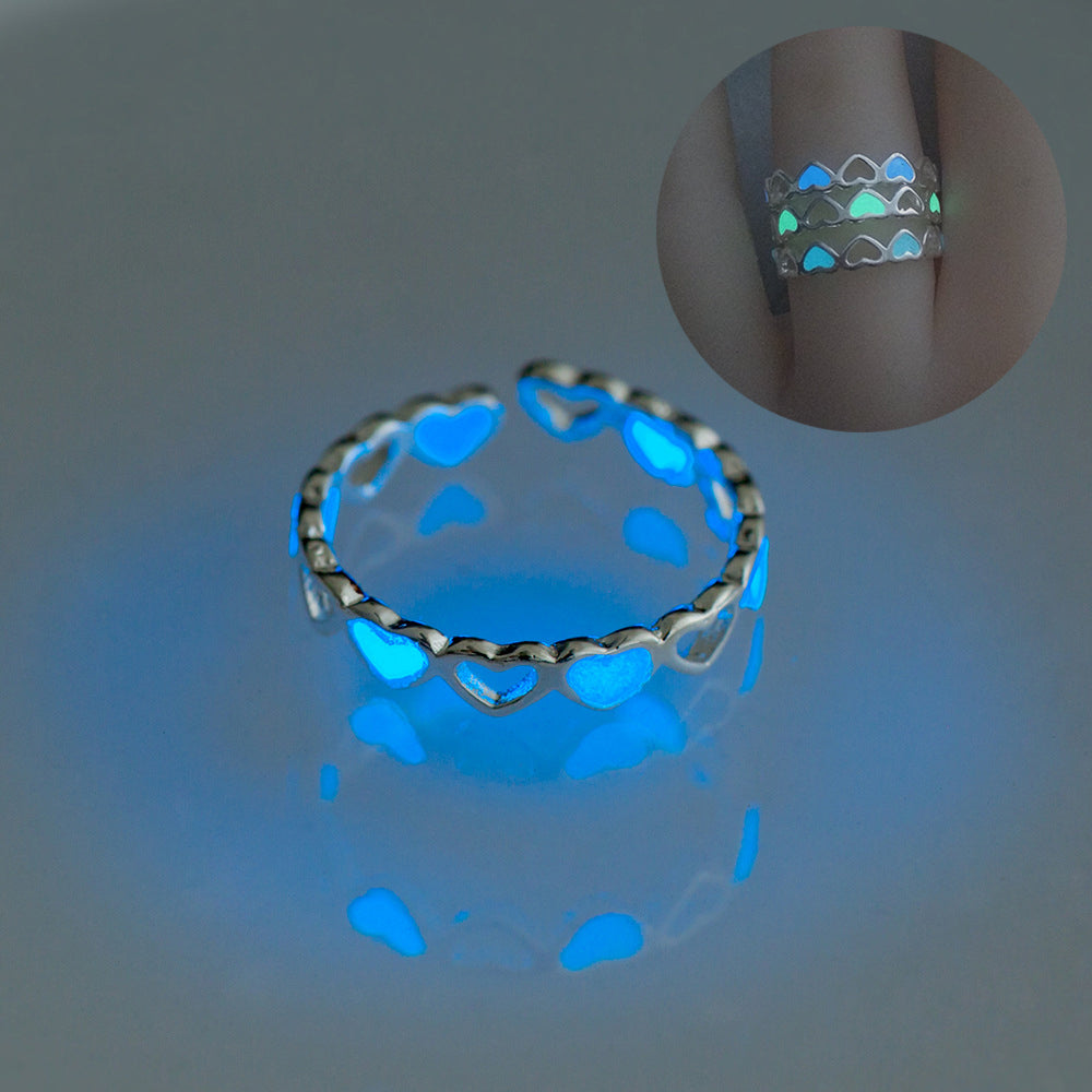 Luminous Heart Ring Glow-in-the-dark Adjustable Love Rings Product information: Style: Europe and America Material: Copper Treatment process: electroplating Details&Type: Product Size: Adjustable Package Size: Packing list: Ring*1 Product Image: Luminous