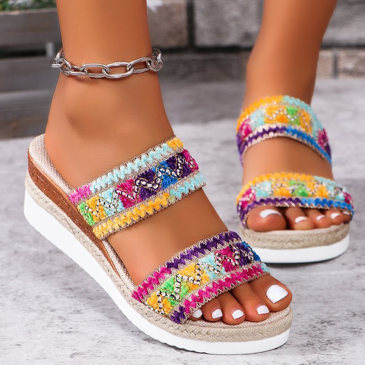 Fashion Wavy Pattern Woven Sandals Summer Casual Ethnic Style Slippers Linen Bottom Wide Strap Wedges Shoes For Women Product information: Color:Floral,Beige Size:36,37,38,39,40,41,42,43 Upper Material:PU Style: Casual Toe shape: round head Sole Material: