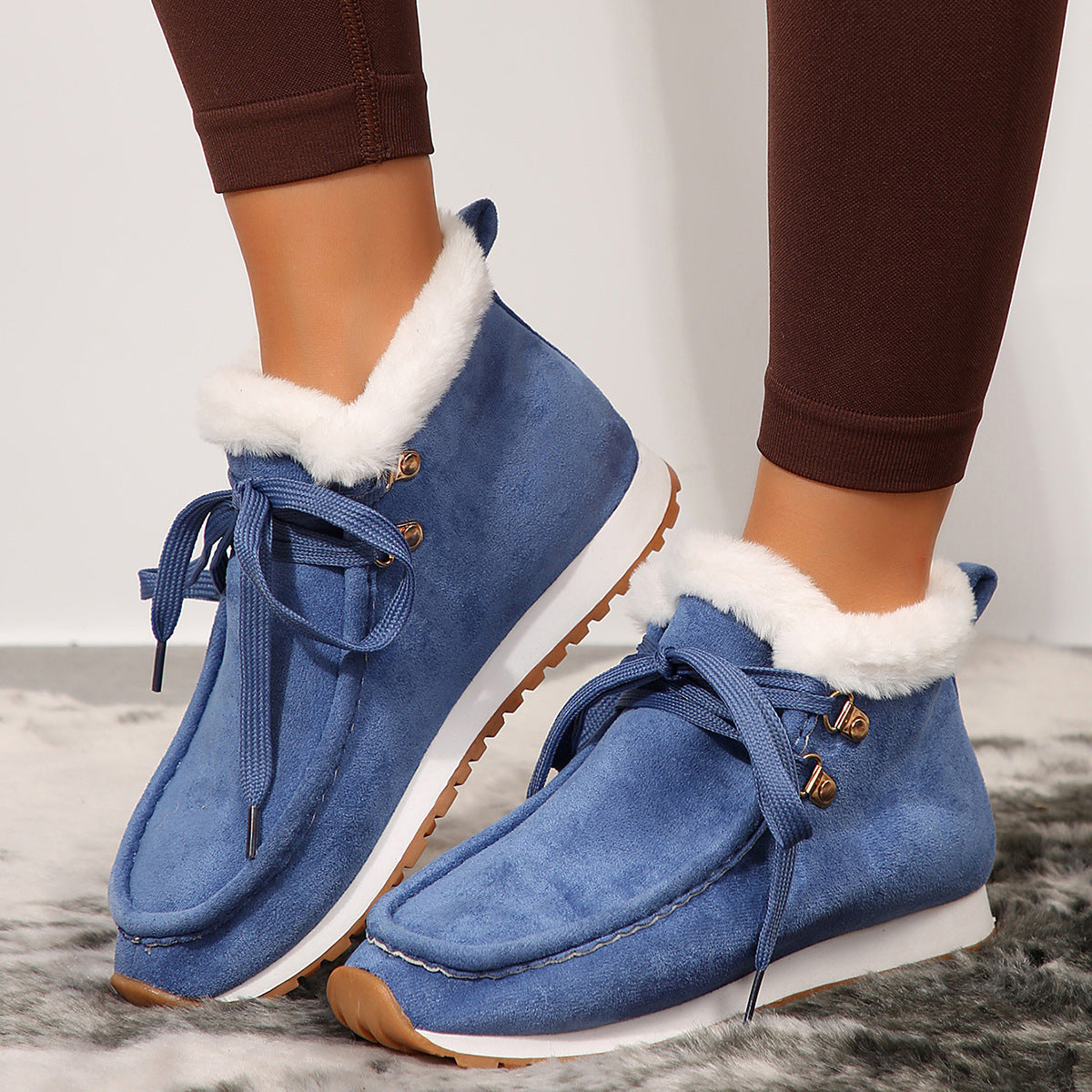 Winter Lace-up Snow Boots Casual Warm Plush Flat Shoes Women's Fleece Ankle Boot Product information: Upper material: suede Sole material: rubber Upper height: Low upper Toe shape: round head Heel shape: wedge Opening depth: middle opening (7-11CM) Style: