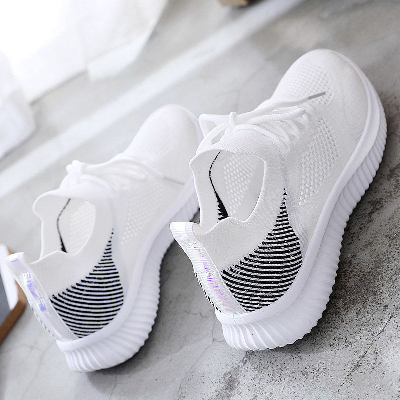 Women's Shoes Spring White New Breathable Sports Mesh Versatile Summer Hollow Walking Flying Woven No-slip Ladies Sneakers Product information: Suitable season: autumn Applicable gender: neutral/male and female Popular elements: hollow, mesh, color matchi