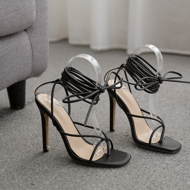 Flip-toe Square Toe Strap Roman Shoes Plus Size High Heel Sandals Product information: Color: white, black Heel height: super high heel (above 8CM) Heel shape: stiletto heels Size: 35, 36, 37, 38, 39, 40, 41, 42 Sole material: rubber Toe bracket shape: sq