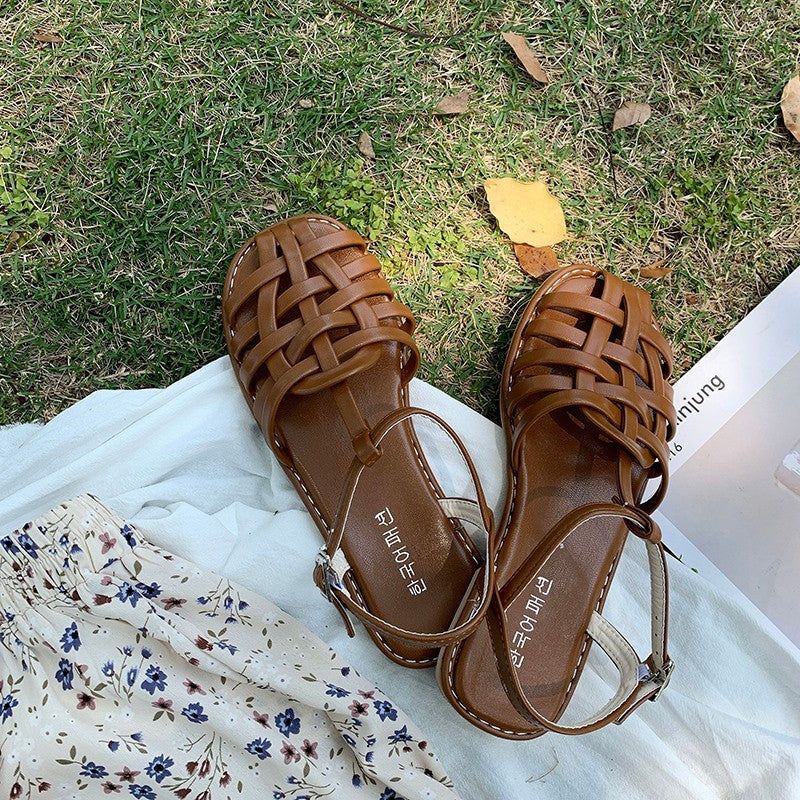 RFlat Roman Style Shoes Fashion Casual Beach Fairy Closed Toe Sandals Product information: Pattern: solid color Lining material: imitation leather Color: white, black, brown Upper height: low top Size: 35,36,37,38,39,40 Sole craft: viscose shoes Sole mate