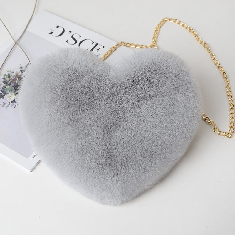 Love Bags For Women Plush Chain Shoulder Bags Valentine's Day Party Bag Product information: Material: plush Luggage trend style: small round bag Bag size: medium Lining texture: synthetic leather Bag shape: heart Opening method: zipper Pattern: solid col