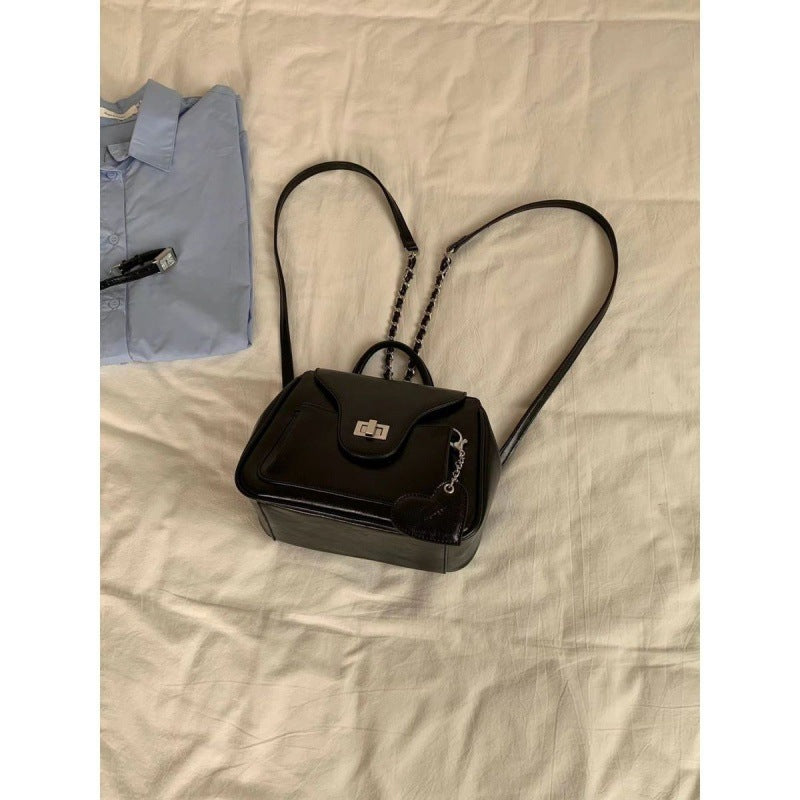 Backpack Silver Special-interest Design Summer Korean Style All-matching Ladies Product information: Pattern: solid color Lining texture: PU Applicable scenario: home storage Color: Black (order to send love pendant), silver (order to send love pendant) A