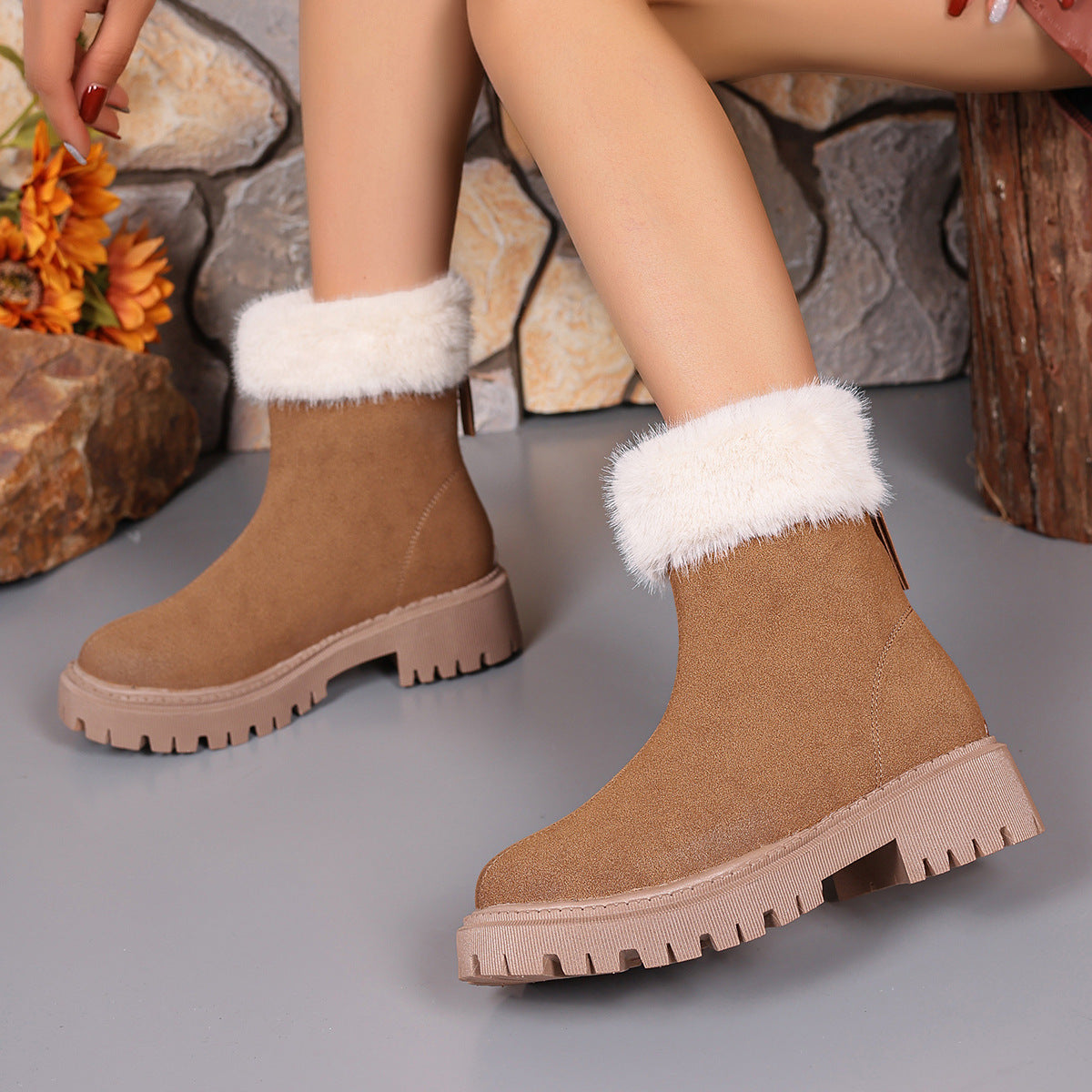 Square-heeled Snow Boots Winter Plus Velvet Platform Plush Shoes Fashion Warm Non-slip Mid-calf Boot For Women Product information: Upper height: high top Toe shape: round head Heel shape: thick heel Inner material: cotton Heel height: middle heel Color: