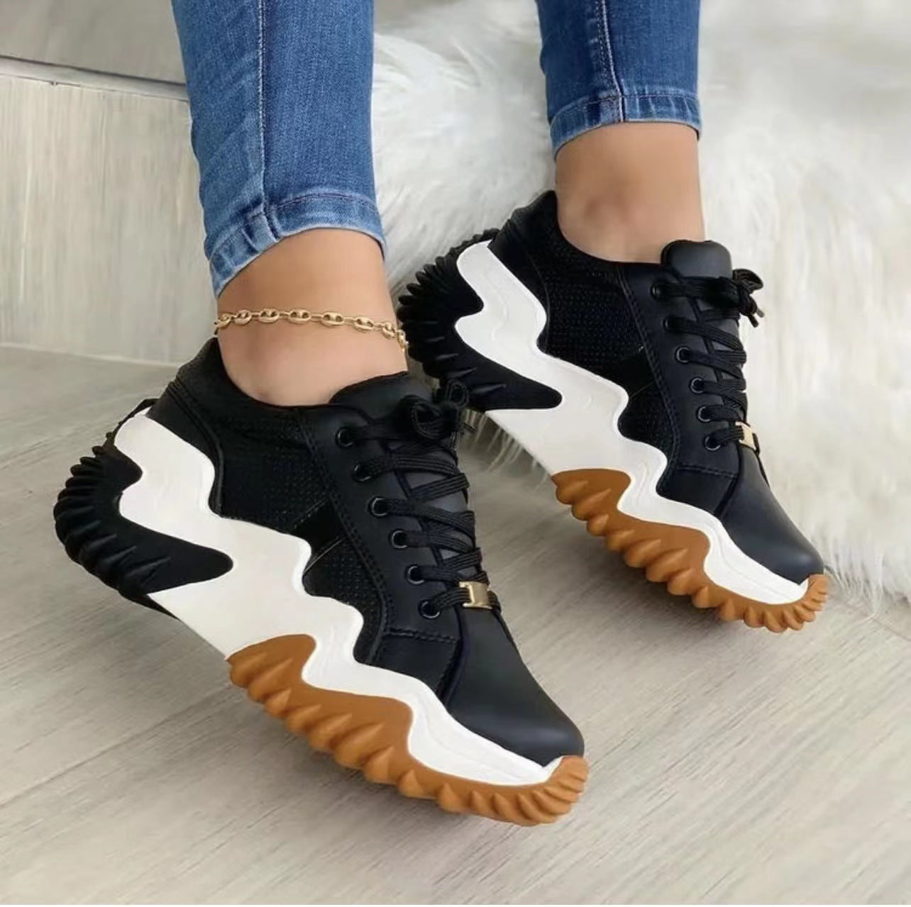 Women Shoes Lace-up Sports Sneakers Overview: Unique design, stylish and beautiful. Good material, comfortable feet. A variety of colors, any choice. Specification: Popular elements: sponge cake heel Toe shape: round toe Upper material: artificial leather