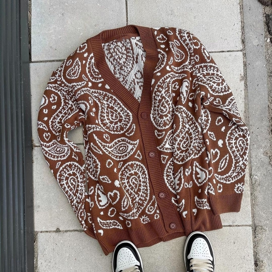 Long Sleeve Top Loose Casual V-Neck Knit Sweater Product information : Collar type: round neck Sleeve Length: Long Sleeve Thickness: General Style: Europe and America Fabric name: chemical fiber blend Main fabric composition: viscose Applicable scene: lei