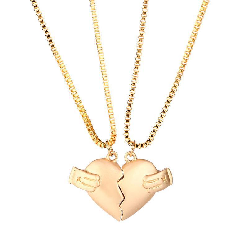 Creative Magnet Love Necklace 2pcs Heart-broken Shape Necklace Men And Women Personalized Jewelry For Valentine's Day Product information: Material:Alloy Processing: Electroplating Chain Style:Cross Chain Pendant Material: Alloy Packing list: Necklace*2PC