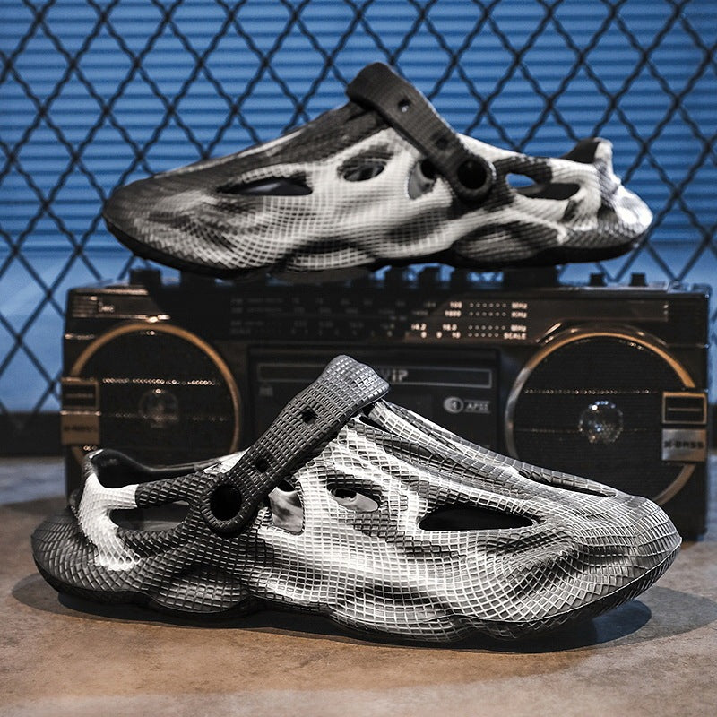 Hollow-out Breathable Closed Toe Slippers Non-slip Dual-use Beach Sandals Product information: Pattern: solid color Lining material: EVA Color: 9868 black and yellow, 9868 black and white, 9868 black and red Processing Method: sticky leather Heel height: