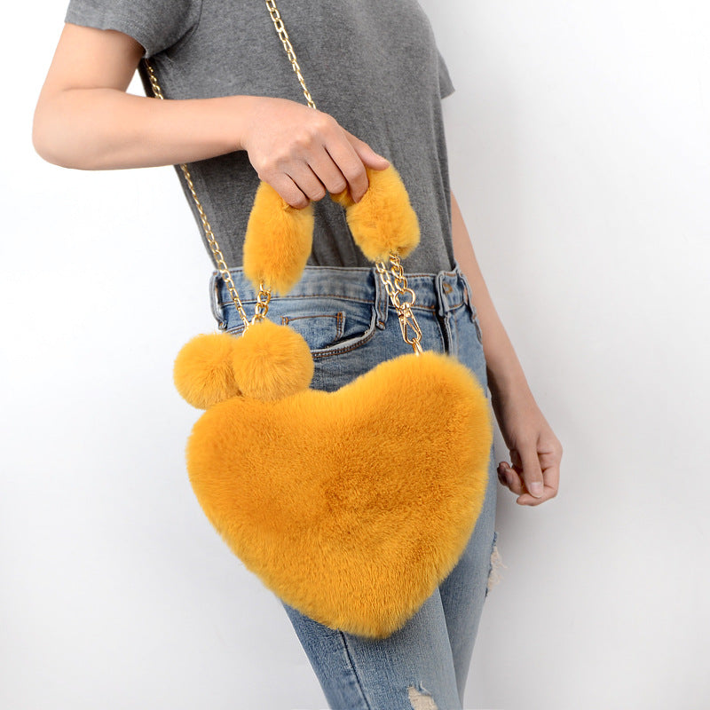Love Bags Soft Plush Handbags Women Valentine's Day Party Bag Product information: Style: fresh and sweet Material: plush Luggage trend style: fur bag Bag size: medium Lining texture: synthetic leather Bag shape: heart Opening method: zipper Pattern: soli